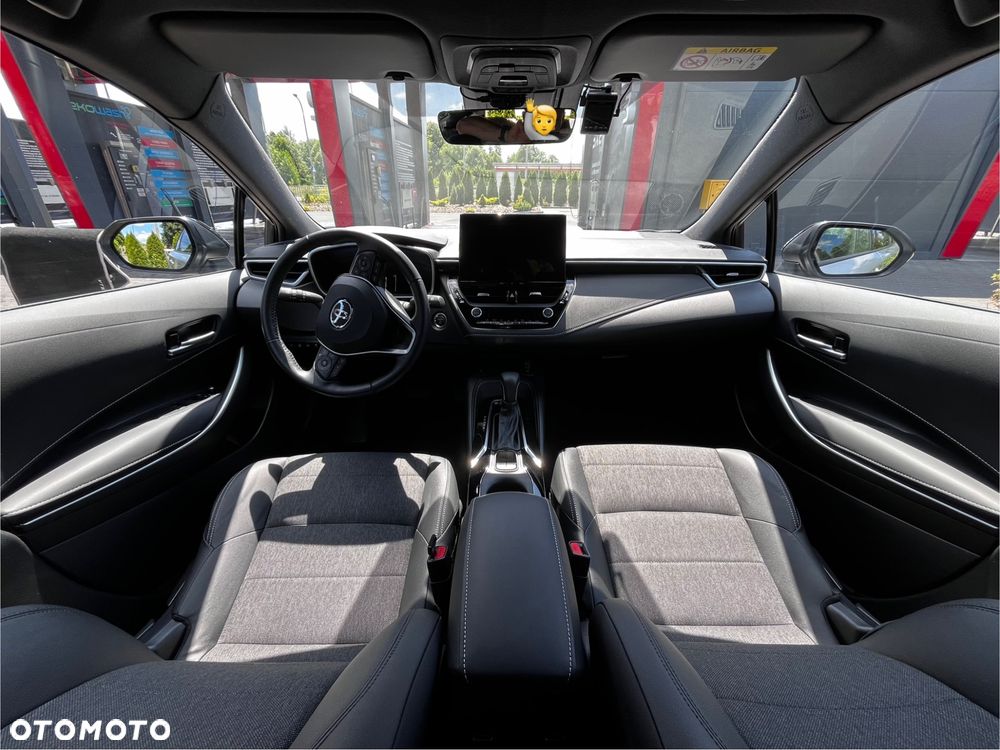 Toyota Corolla 1.8 Hybrid Executive - 28