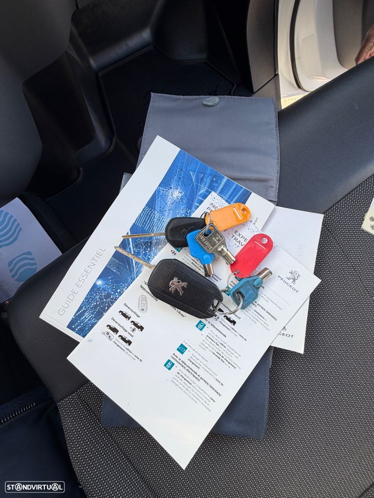 Peugeot expert blue hdi 2.0 120 cv 6 velocidades - 20