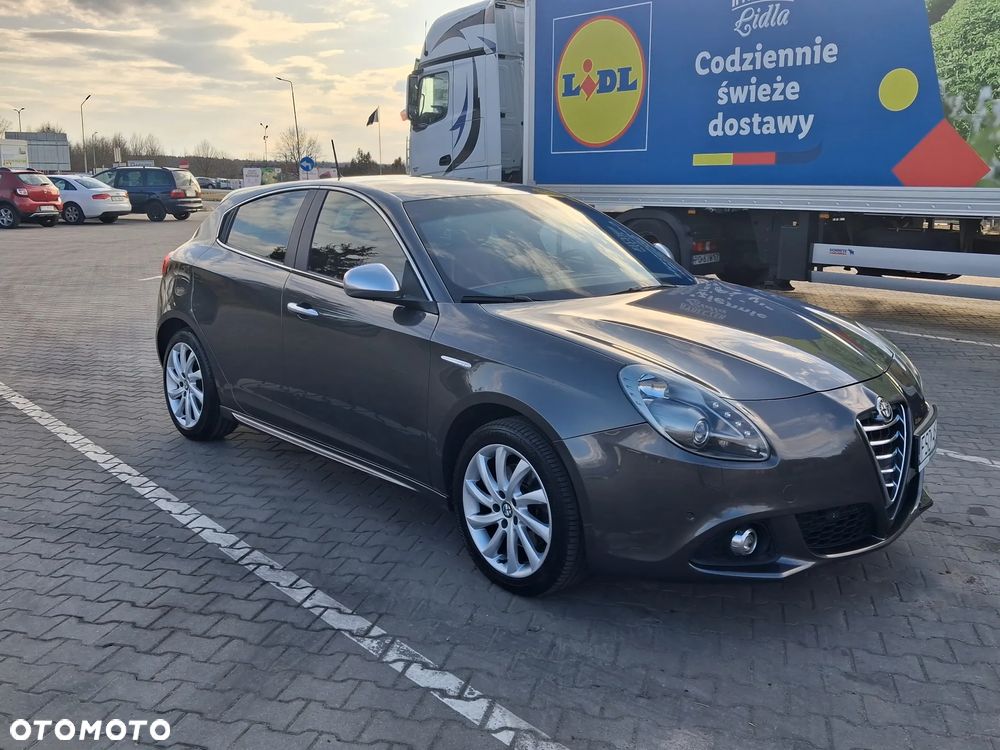 Alfa Romeo Giulietta 1.4 TB 16V Multiair Collezione - 4