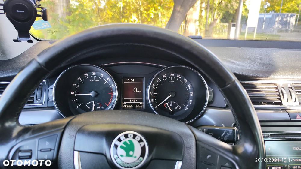 Skoda Superb Combi 2.0 TDI Ambition - 25