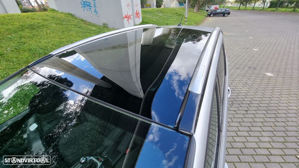 Peugeot 5008 1.6 HDi 7L Allure J17 - 7