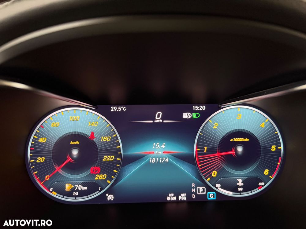 Mercedes-Benz GLC Coupe 220 d 4Matic 9G-TRONIC AMG Line - 24