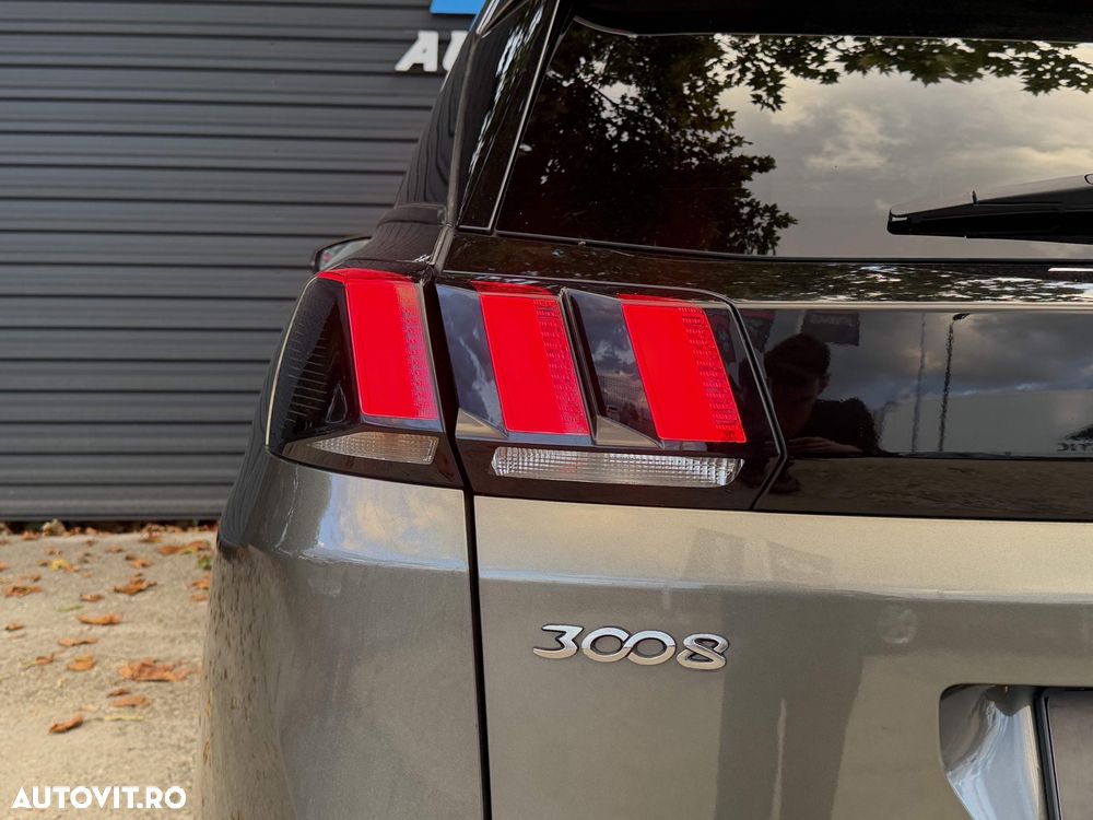Peugeot 3008 BlueHDi 130 Stop & Start EAT8 Allure - 29