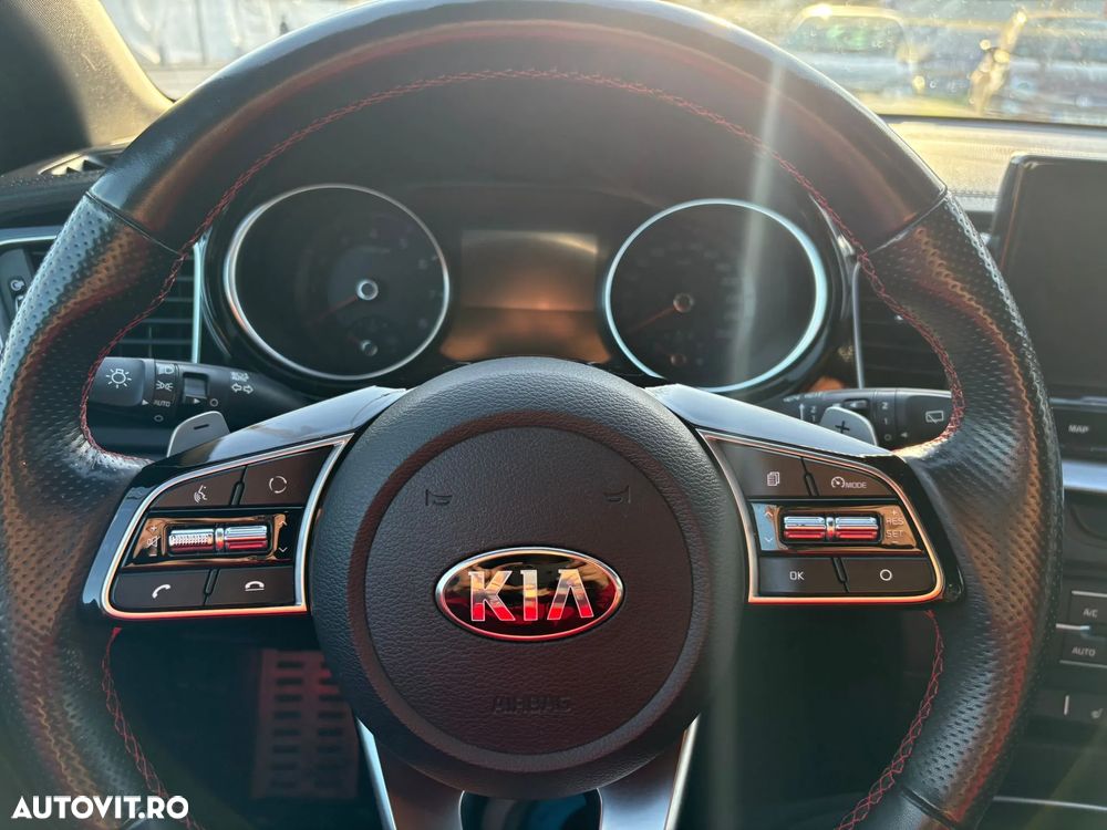 Kia Ceed 1.6 T-GDI 7DCT GT - 3