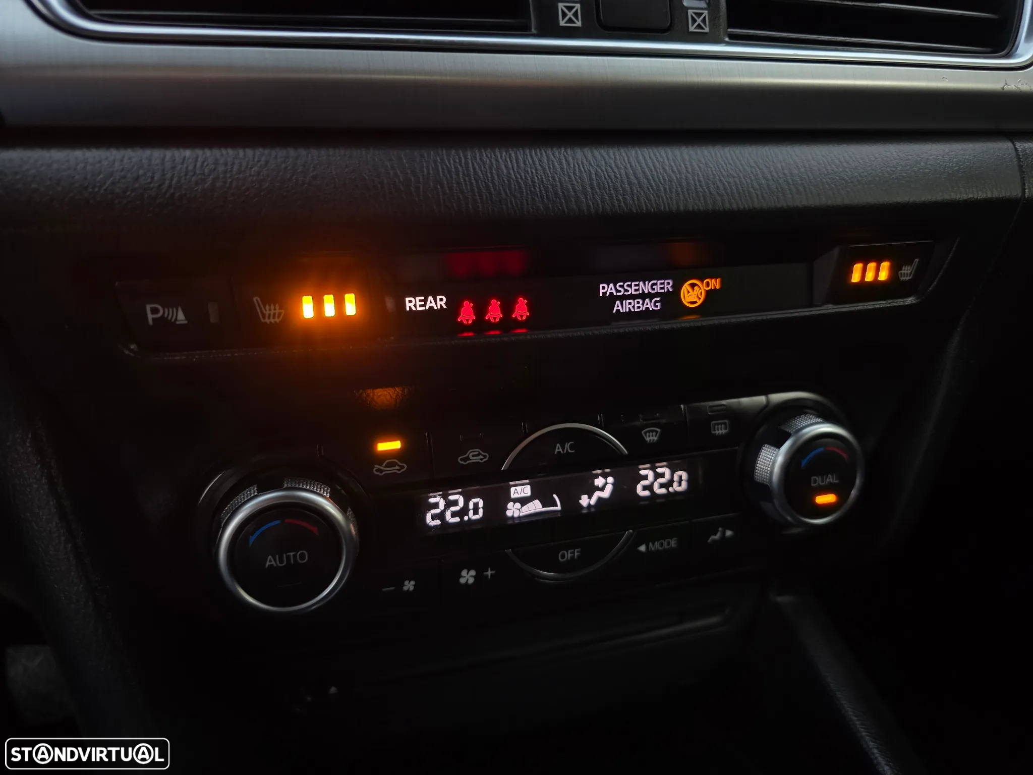 Mazda 3 1.5 Sky-D Excellence Pack HT Navi - 18