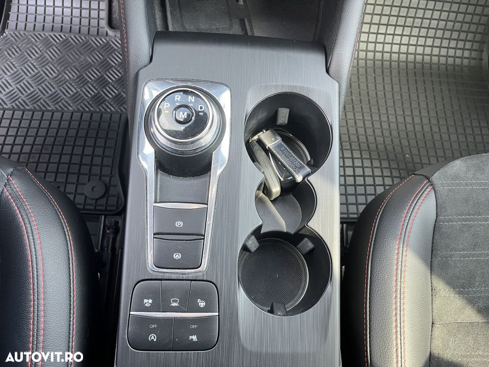 Ford Kuga - 20