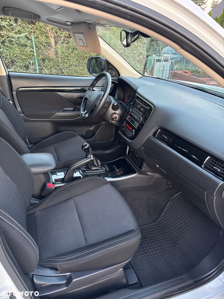 Mitsubishi Outlander 2.0 City Style 2WD - 10
