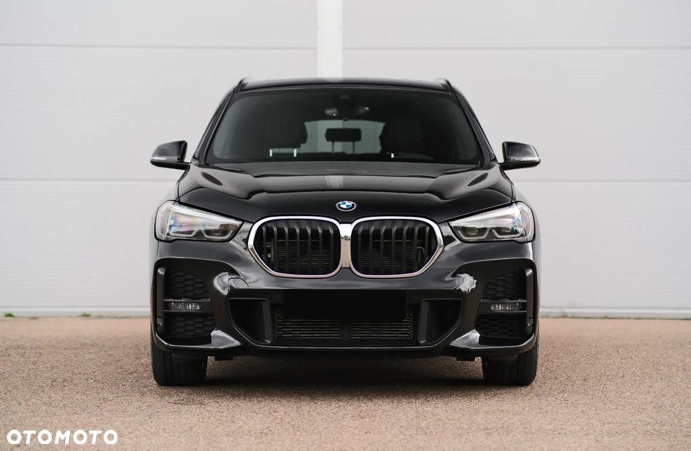 BMW X1 xDrive25i M Sport - 4