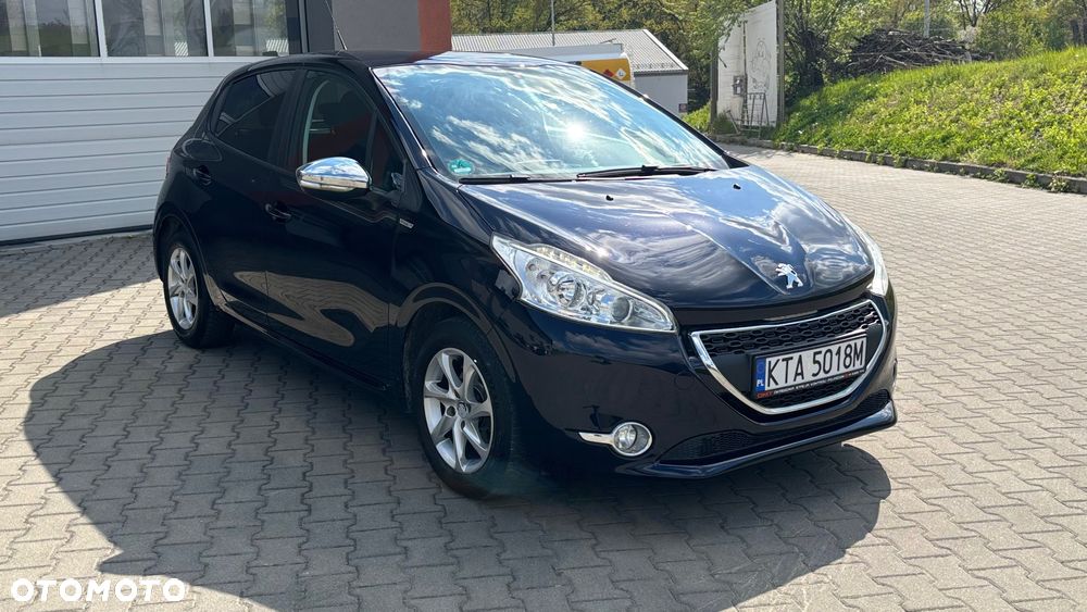 Peugeot 208 1.2 VTi Style - 1