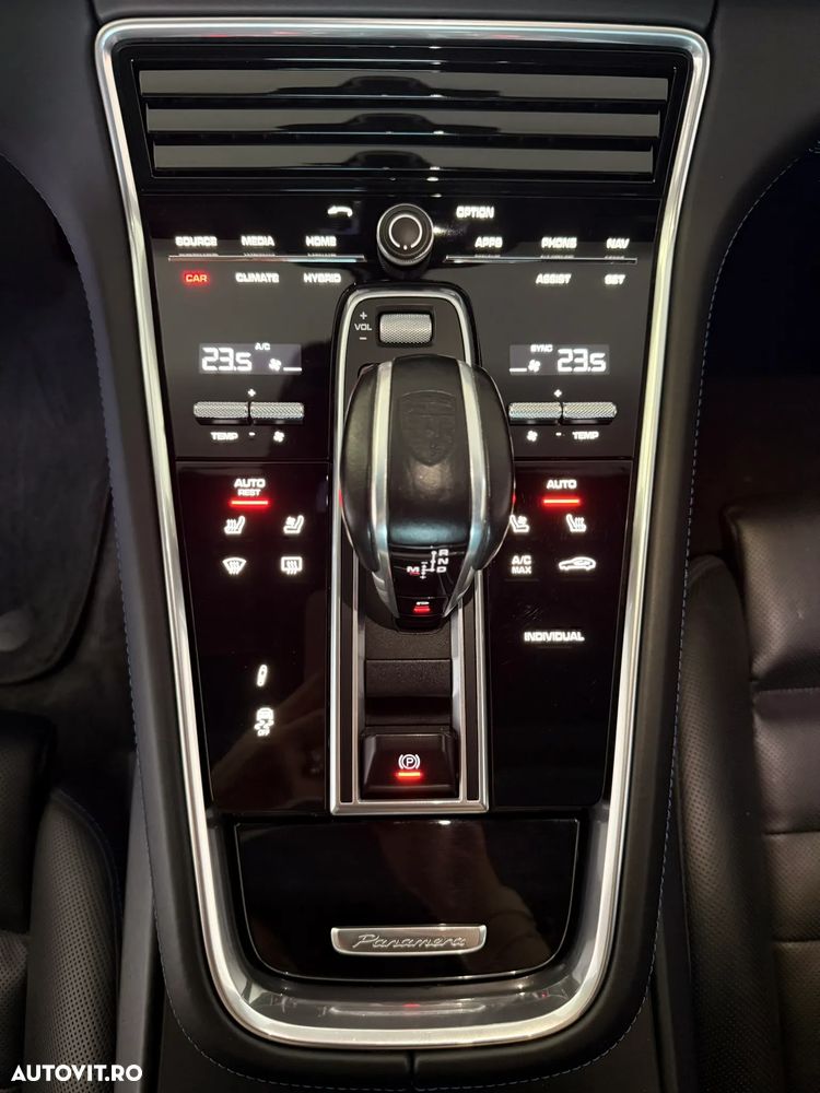 Porsche Panamera 4 E-Hybrid - 20