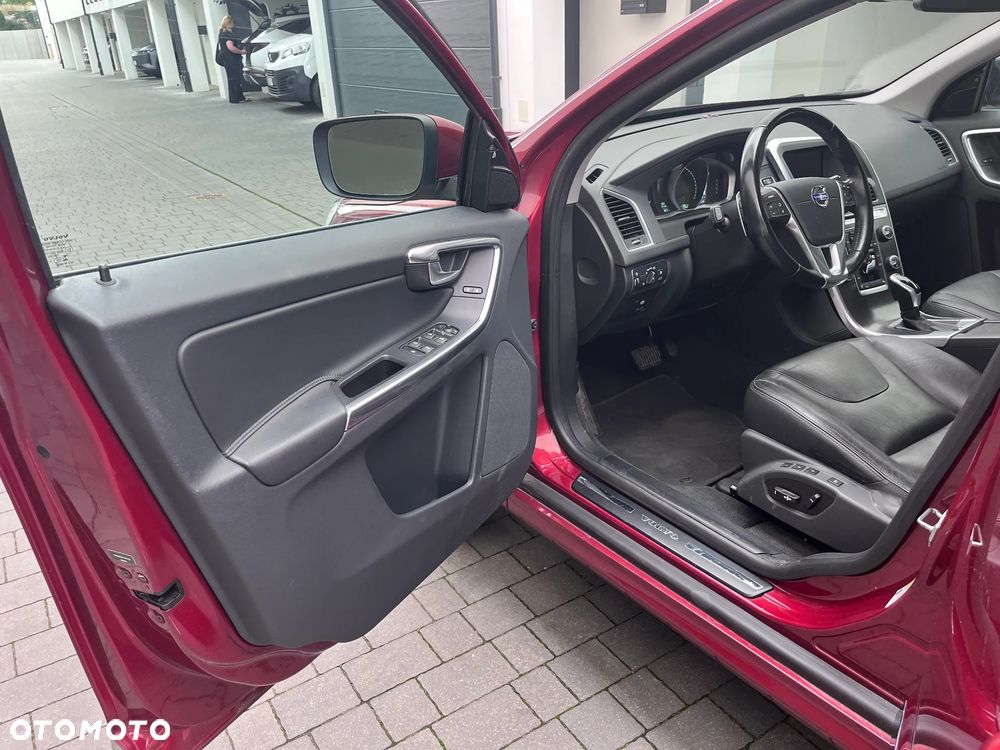 Volvo XC 60 T6 AWD Momentum - 7