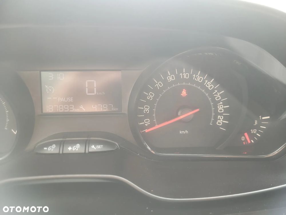 Peugeot 208 PureTech 68 Active - 25