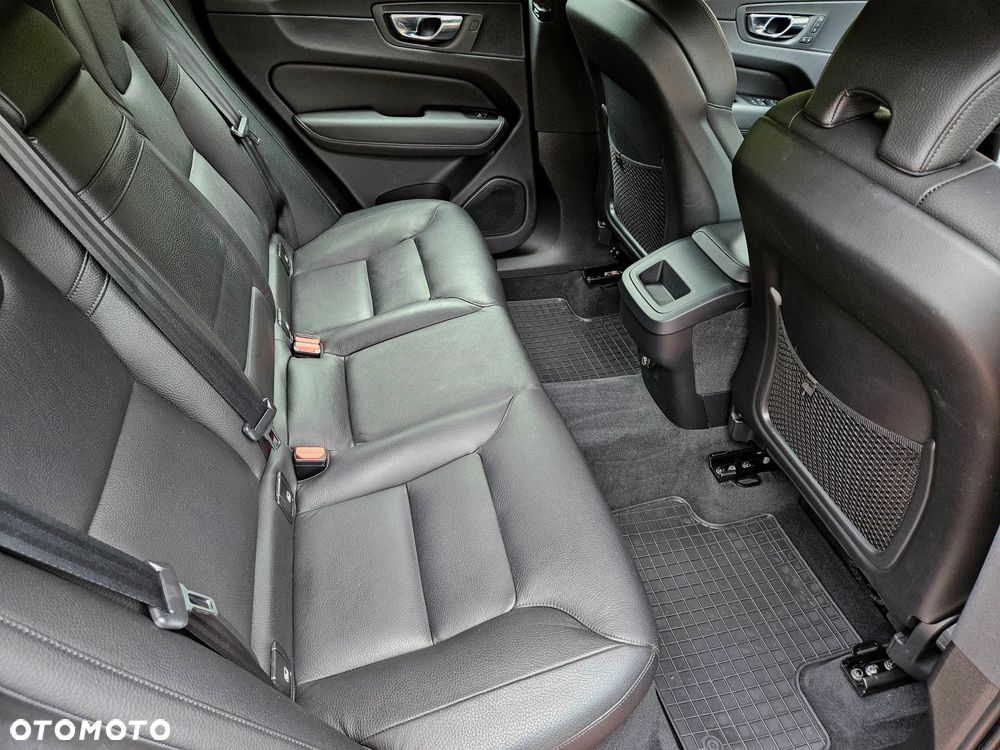 Volvo XC 60 T5 Inscription - 17