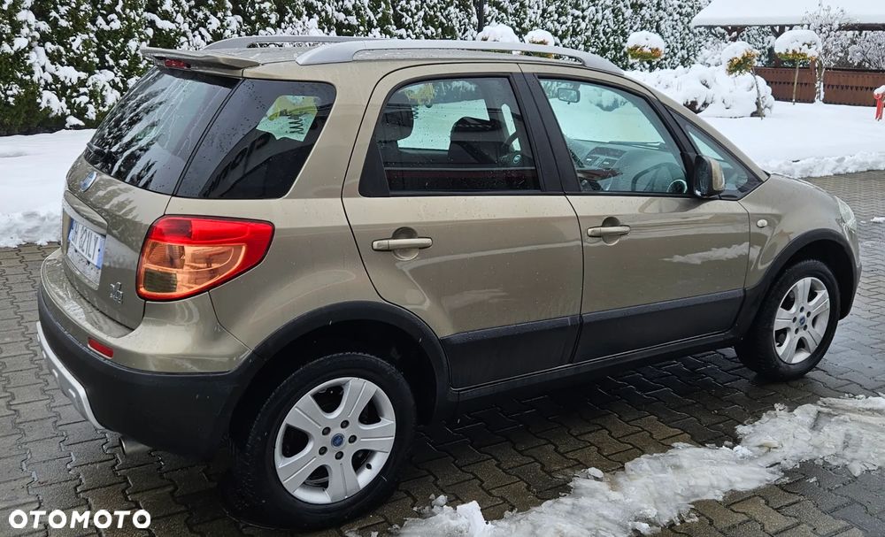 Fiat Sedici 1.6 16V 4x2 Emotion - 9