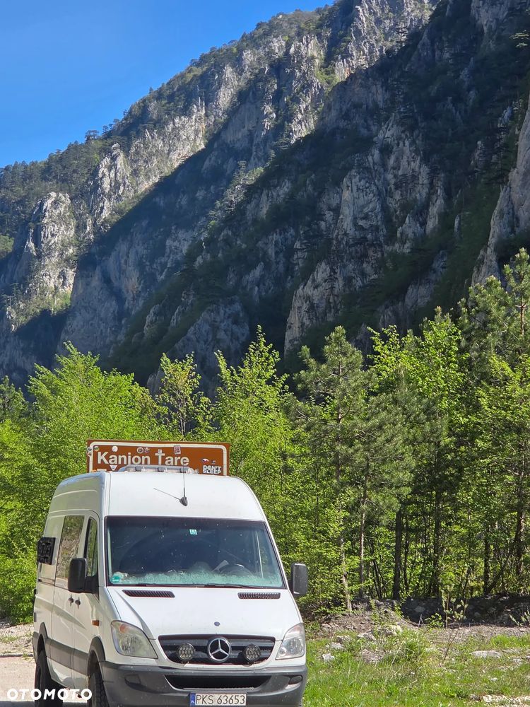 Mercedes-Benz Sprinter - 4