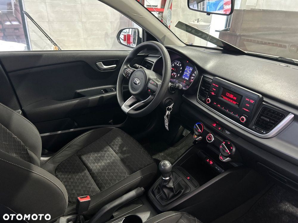 Kia Rio 1.2 Business Line - 31