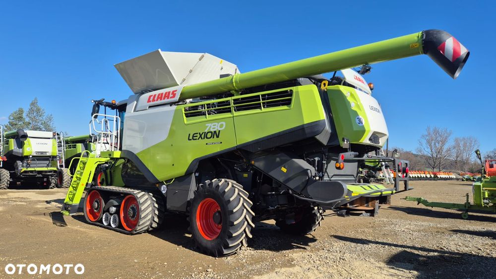 Claas Lexion 780TT z hederem - 2