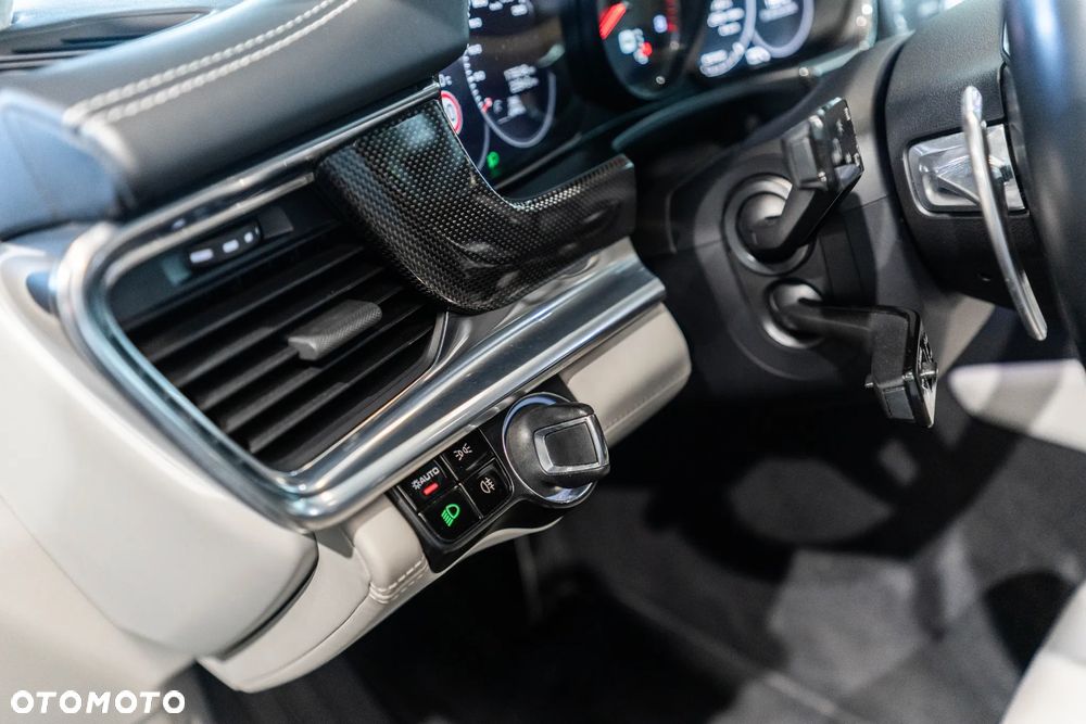 Porsche Panamera Turbo - 24