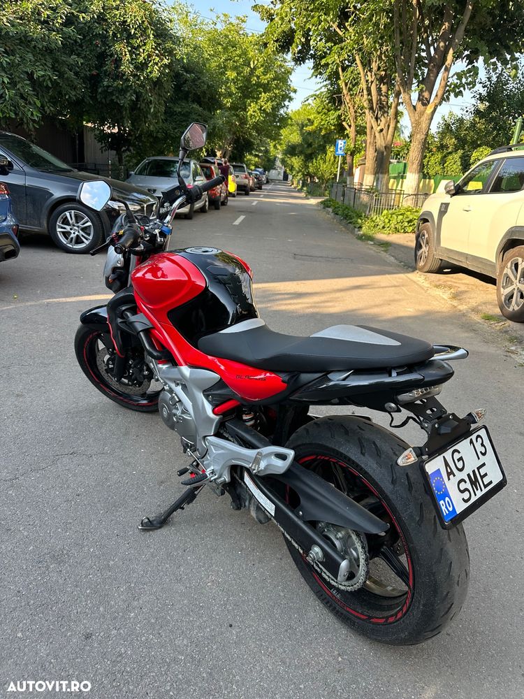 Suzuki Gladius - 1
