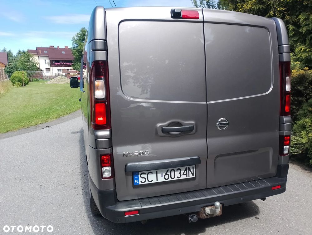 Nissan NV300 - 11