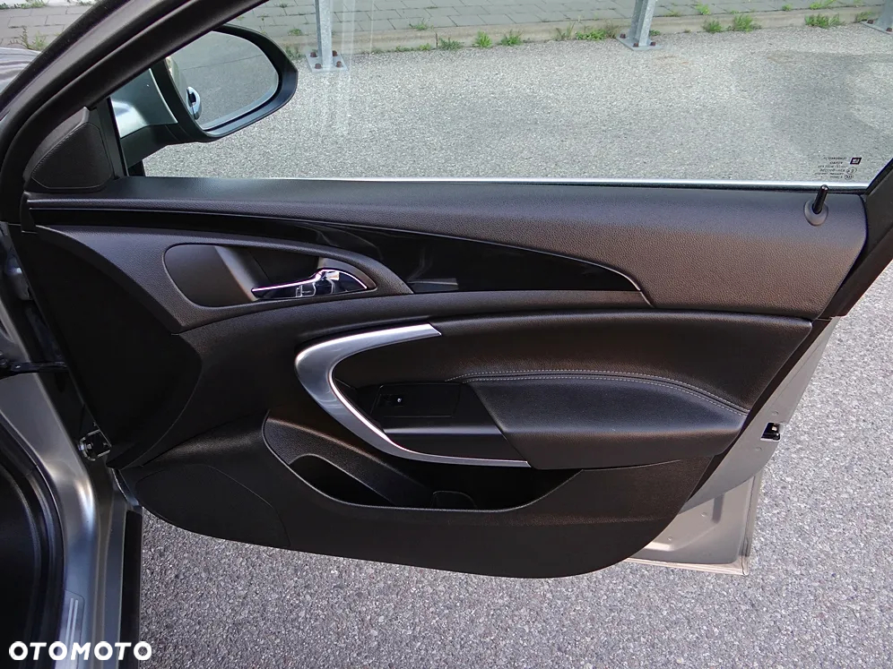 Opel Insignia 2.0 Turbo Cosmo - 26