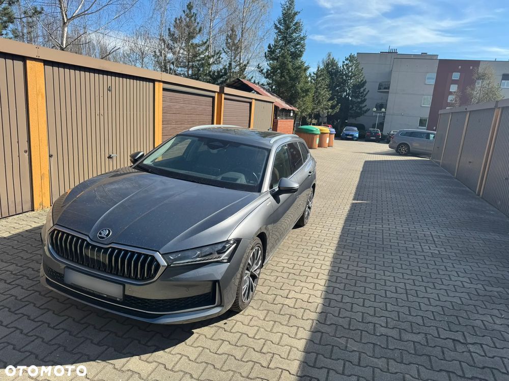 Skoda Superb 2.0 TDI SCR 4x4 L&K DSG - 11