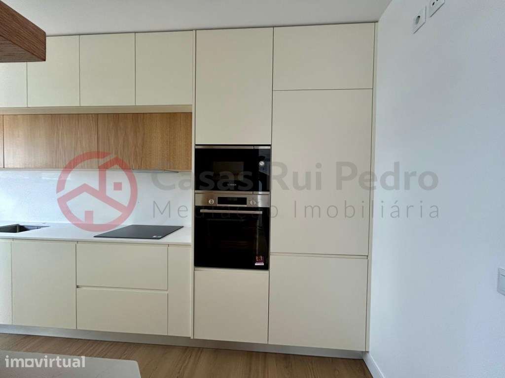 Apartamento T4 transformado em T3, áreas fantásticas, acabamentos s... - Grande imagem: 3/45