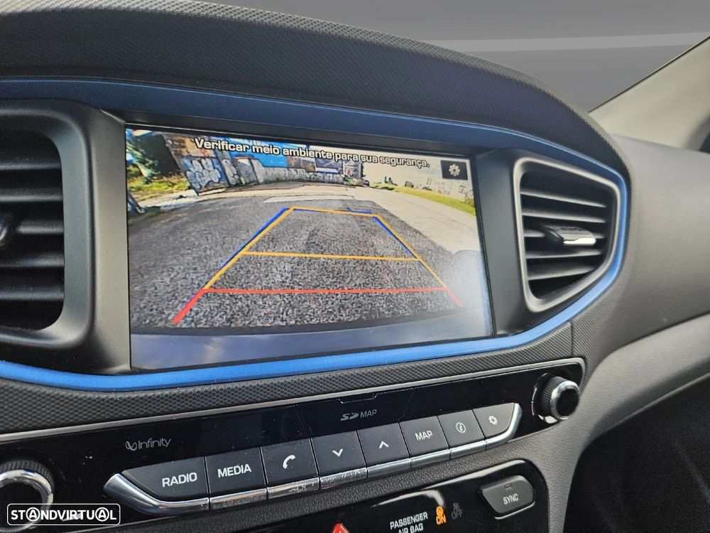 Hyundai Ioniq 1.6 GDI HEV Hybrid Tech - 26