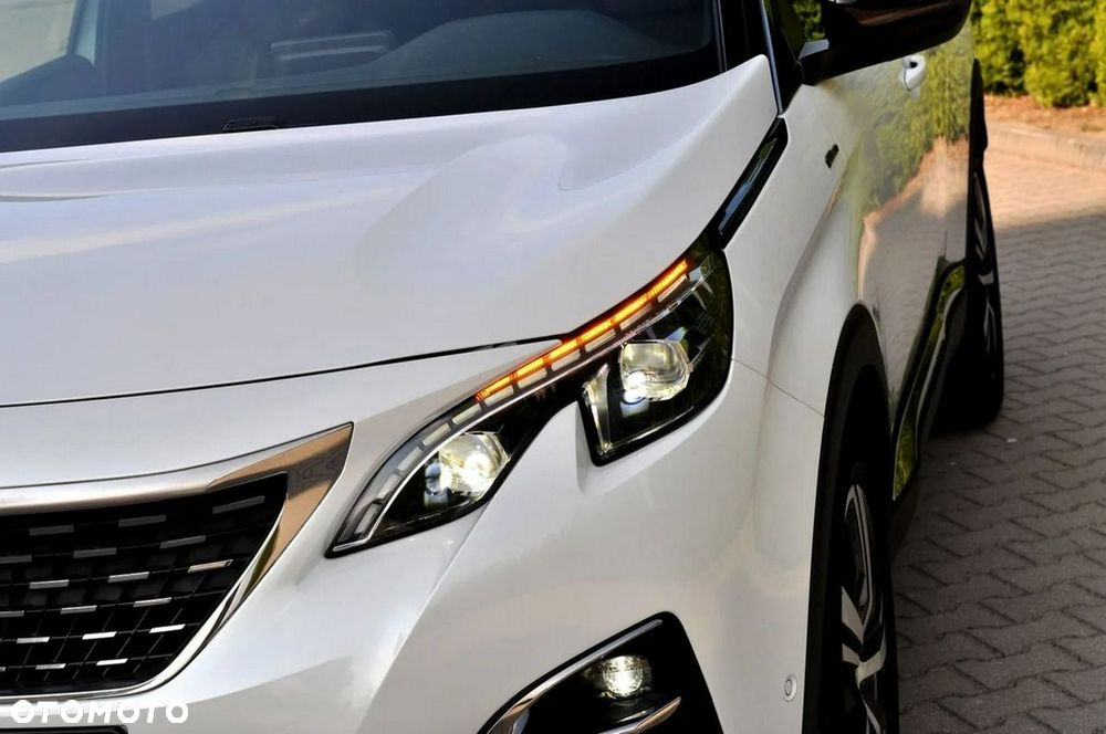 Peugeot 3008 1.2 PureTech Allure S&S - 6