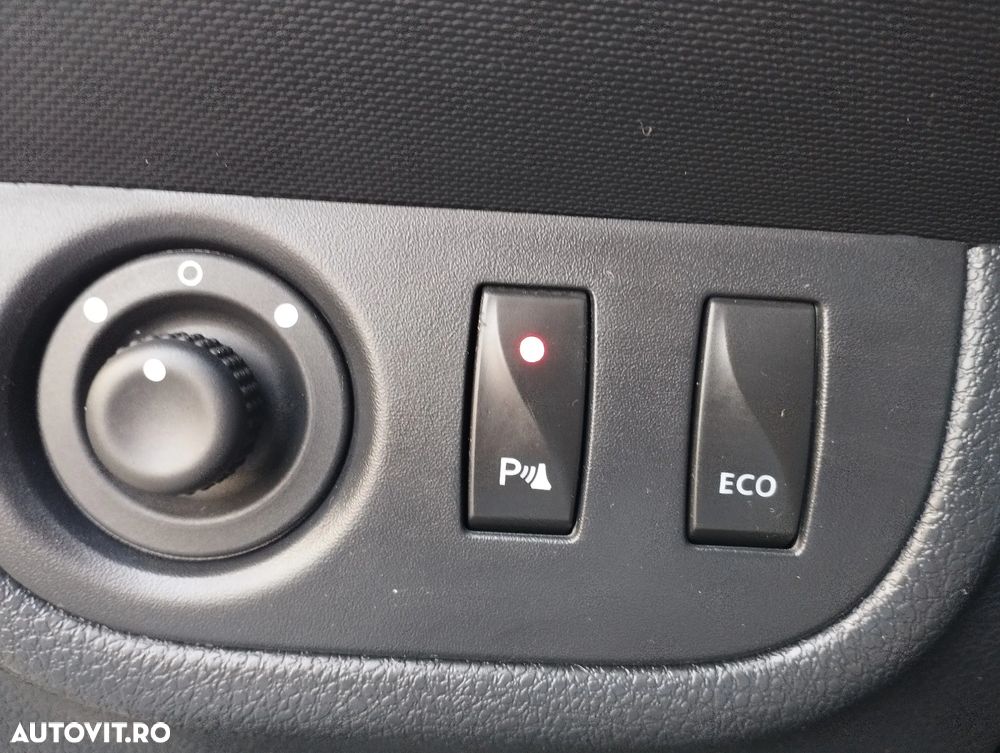 Dacia Sandero Stepway TCe 90 MT6 Comfort - 11