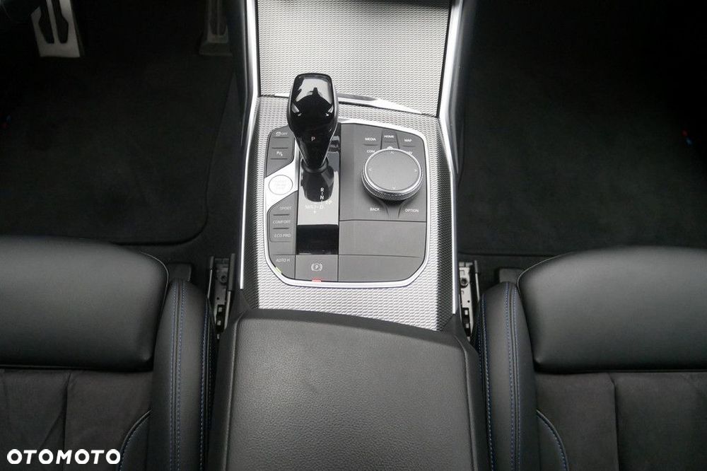 BMW Seria 3 2022