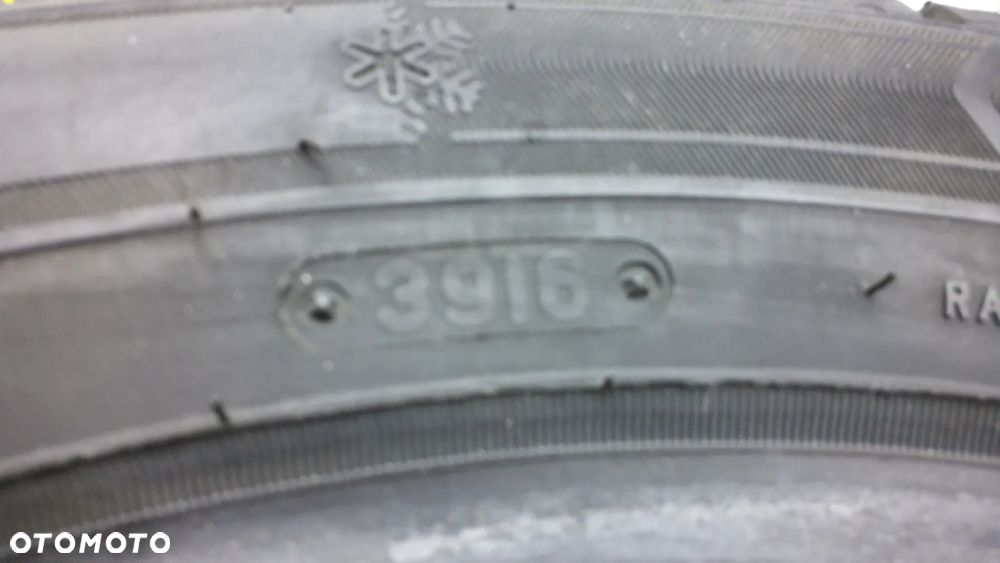 235/45R17 97R Triangle SnowLink - 10