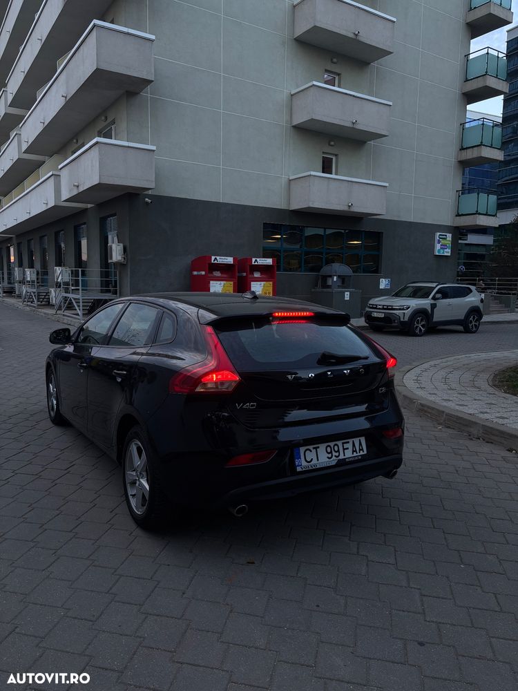 Volvo V40 D2 Momentum - 6
