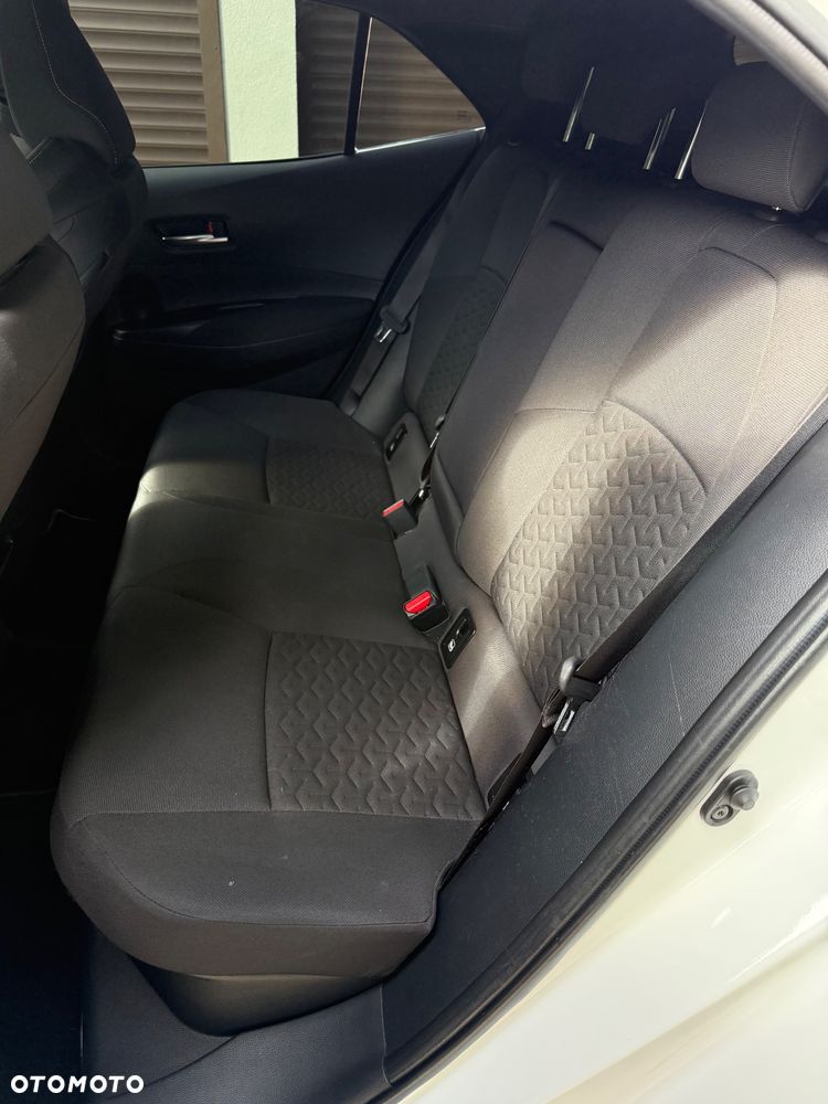 Toyota Corolla 1.8 Business Edition - 20