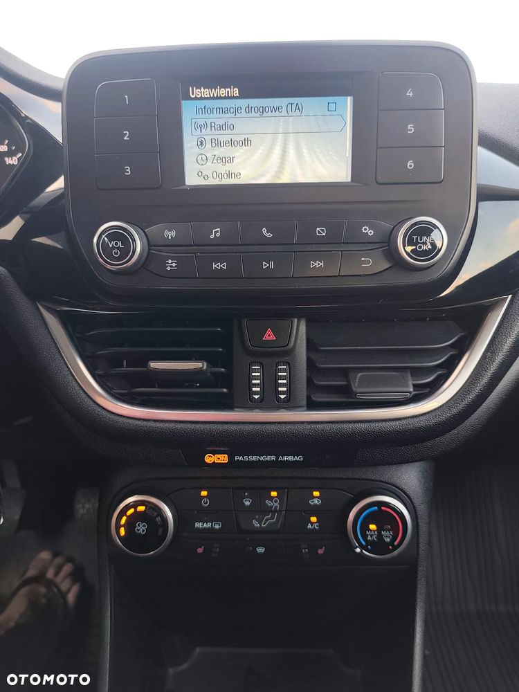 Ford Fiesta 1.1 S&S COOL&CONNECT - 15