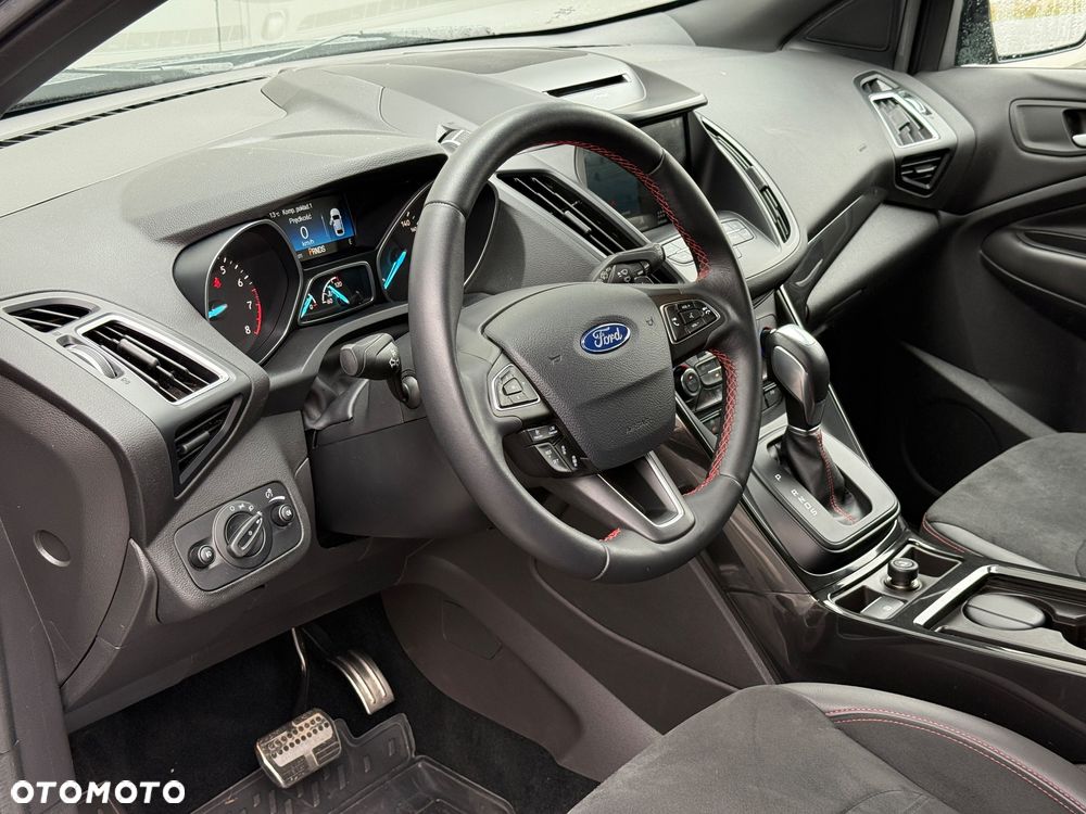 Ford Kuga 1.5 EcoBoost 4x4 ST-Line - 11