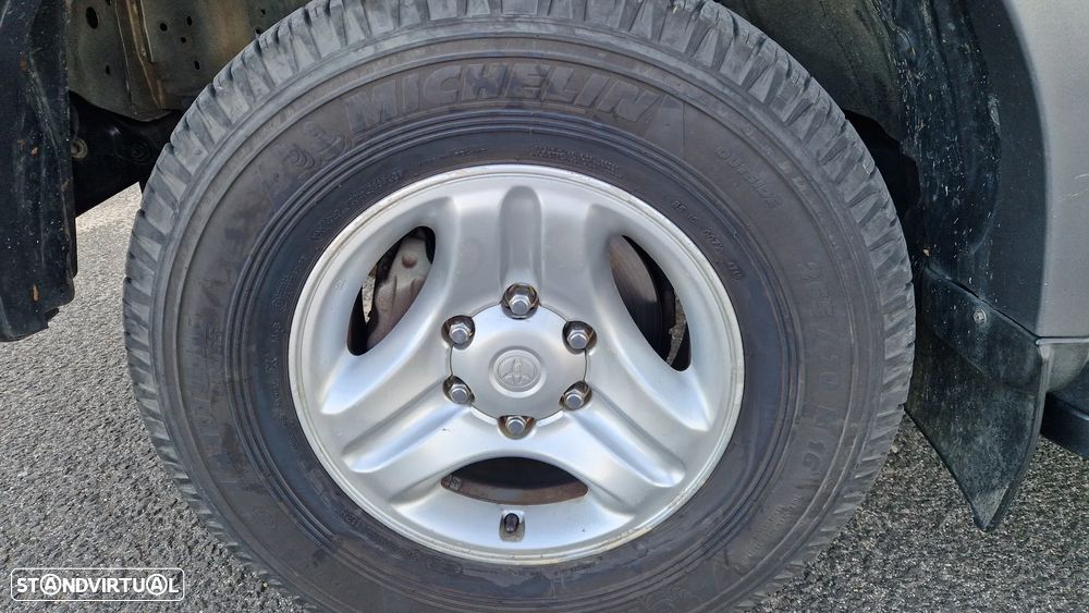 Toyota Land Cruiser 3.0 D-4D - 33