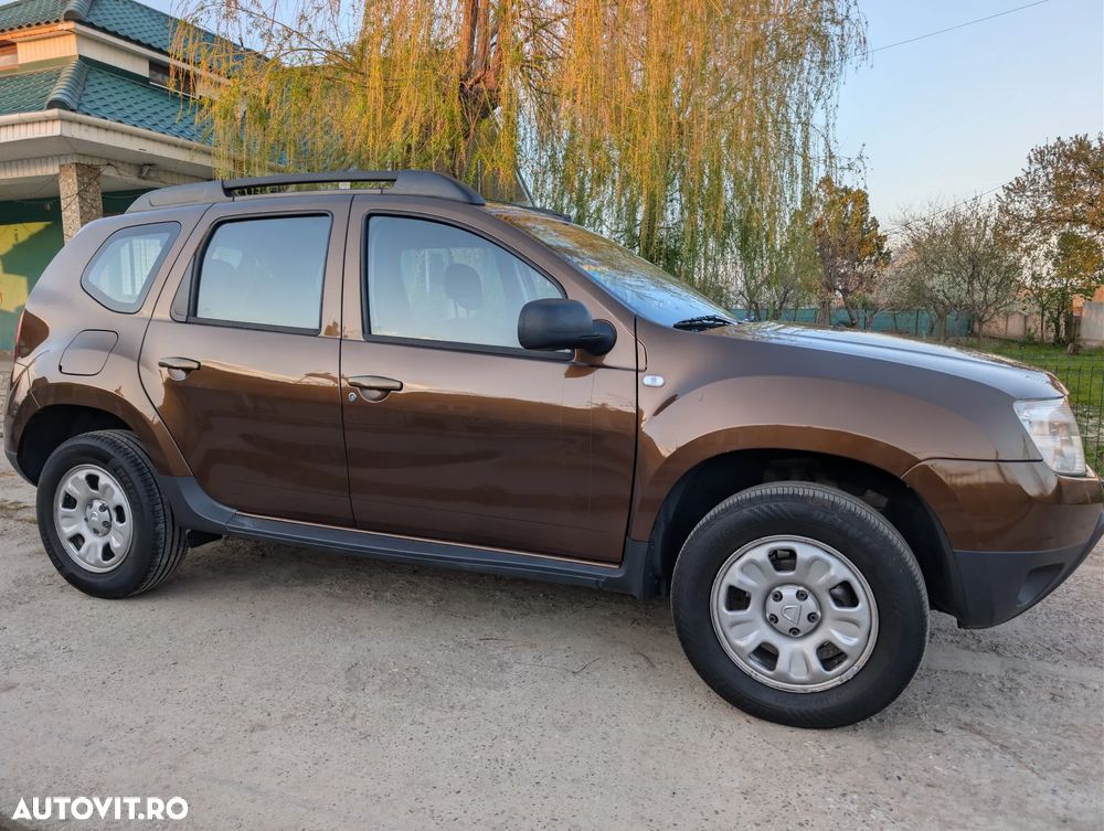Dacia Duster 1.6 16V 105 4x2 Laureate - 4