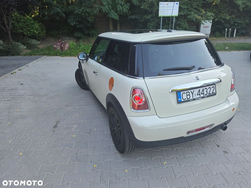MINI Cooper Standard - 5