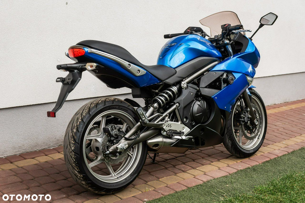 Kawasaki ER - 3