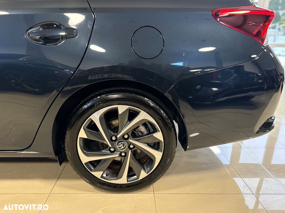 Toyota Auris 1.8 VVT-i Automatik Team Deutschland - 32