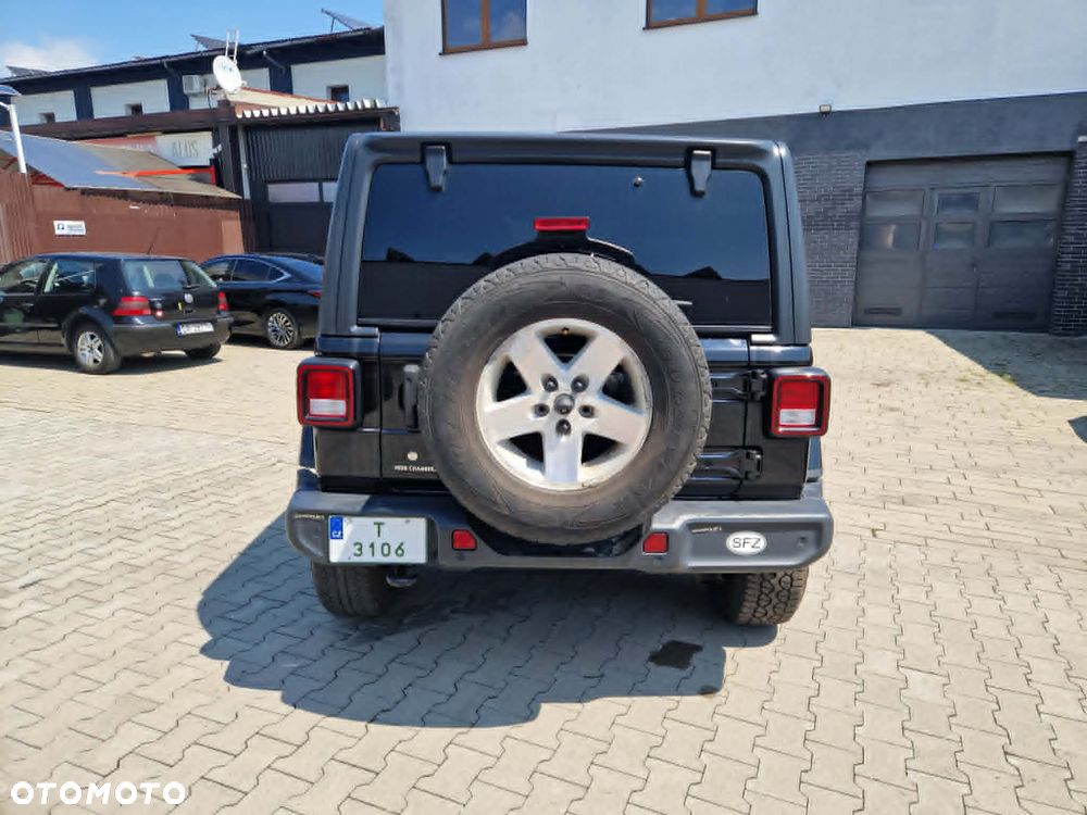 Jeep Wrangler - 15