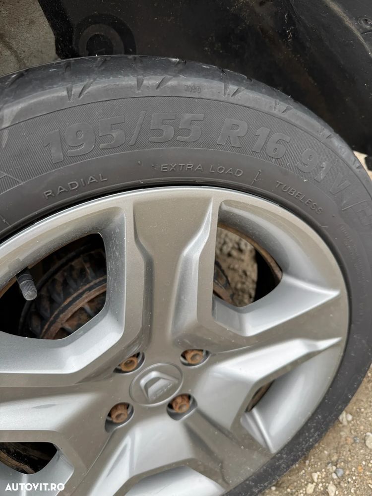 Dacia Dokker SCe 100 Stepway - 17