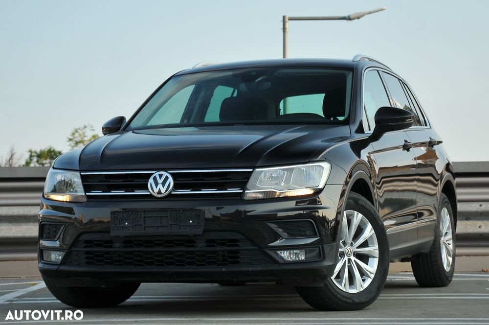 Volkswagen Tiguan - 1