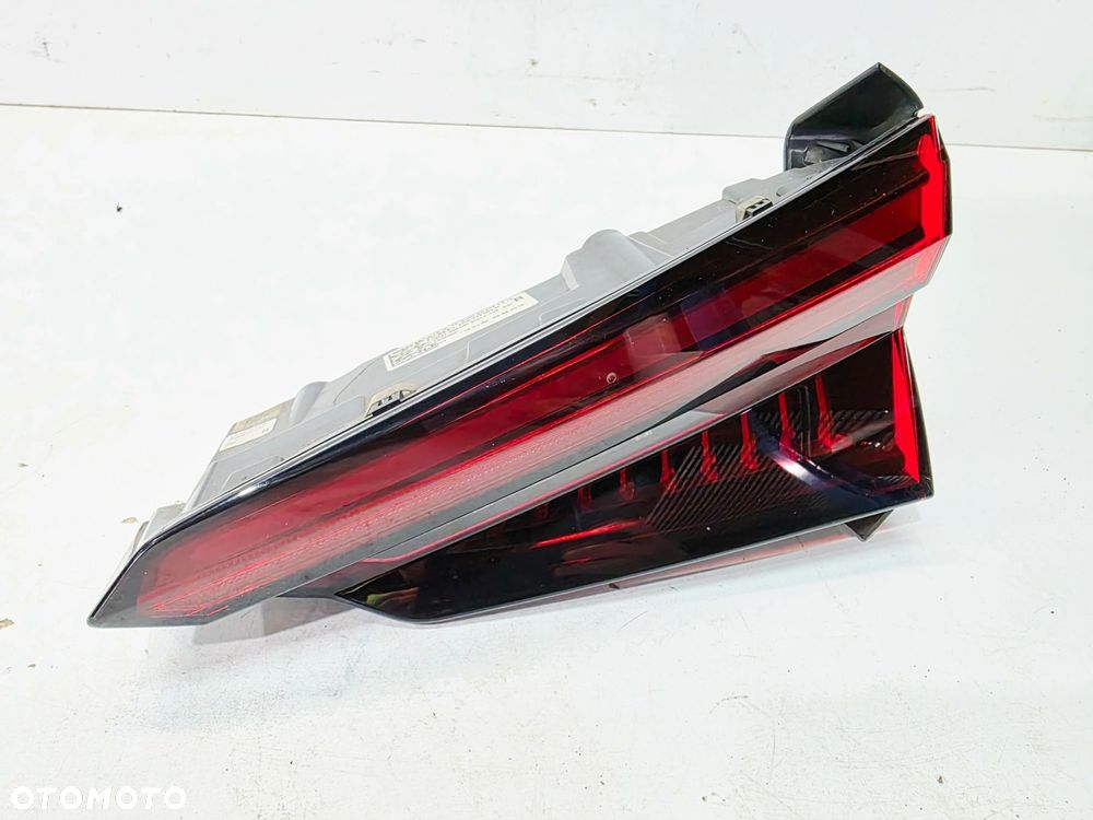 LAMPA PRAWY TYŁ LED W KLAPĘ AUDI A5 8F SPORTBACK 8W6945094H - 3
