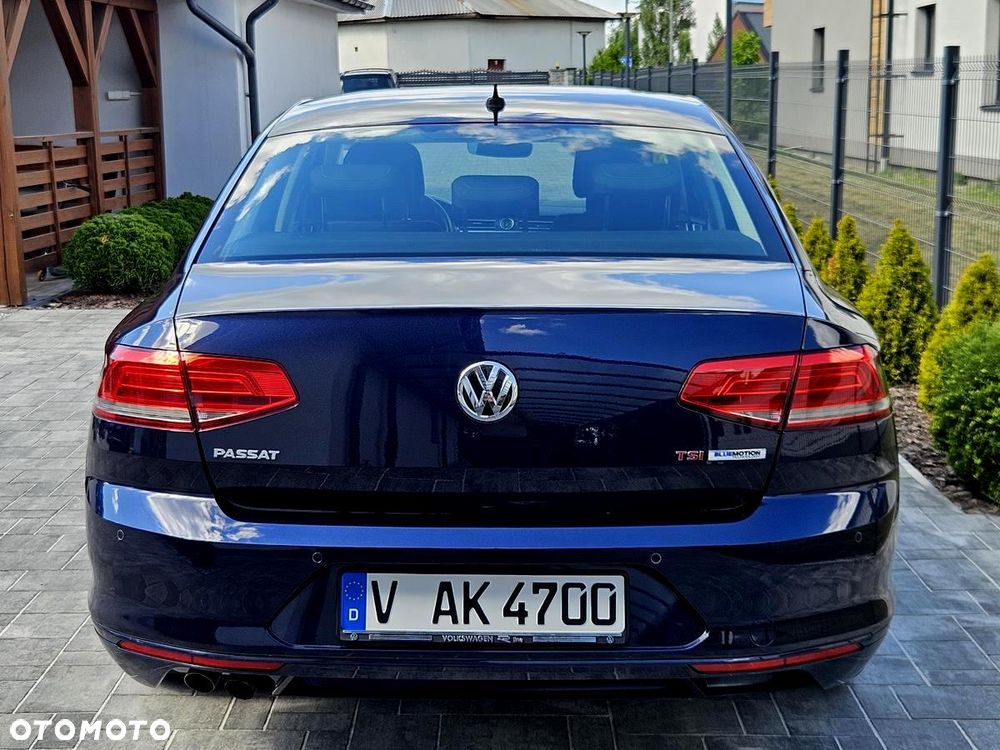 Volkswagen Passat 1.8 TSI BMT Highline - 12