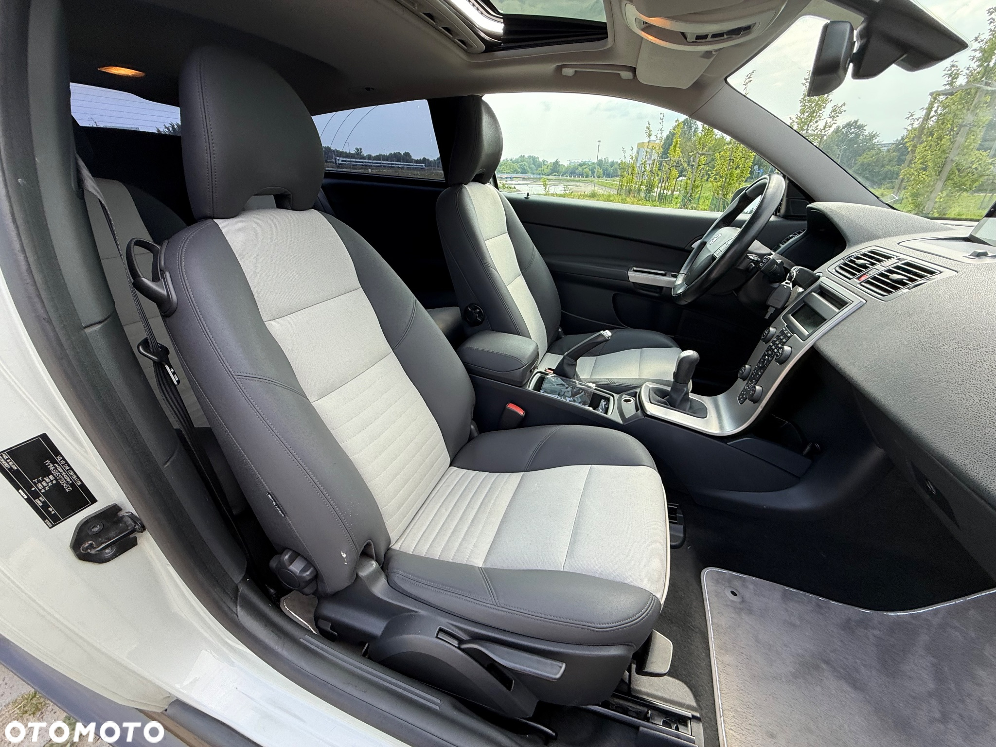 Volvo C30 T5 Momentum - 30