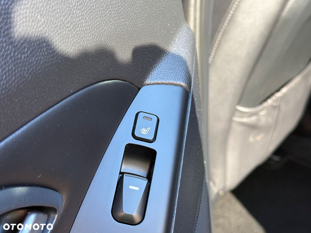 Hyundai ix35 2.0 GDI Premium 2WD - 16