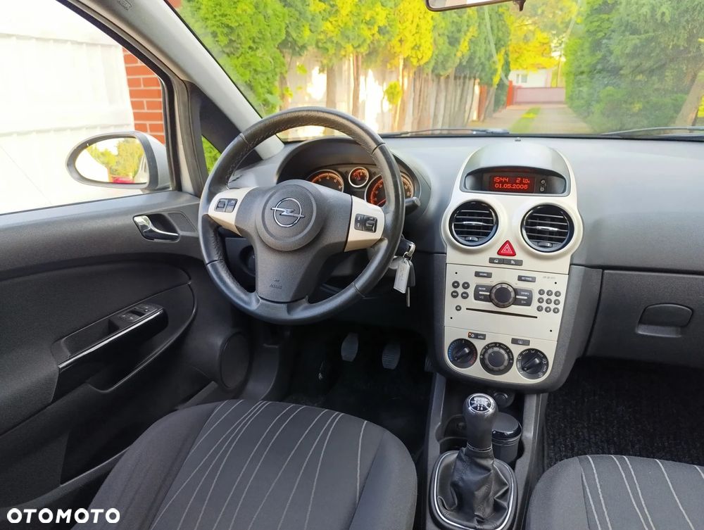 Opel Corsa 1.2 16V - 6