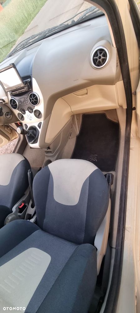 Ford KA 1.2 Grand Prix - 12